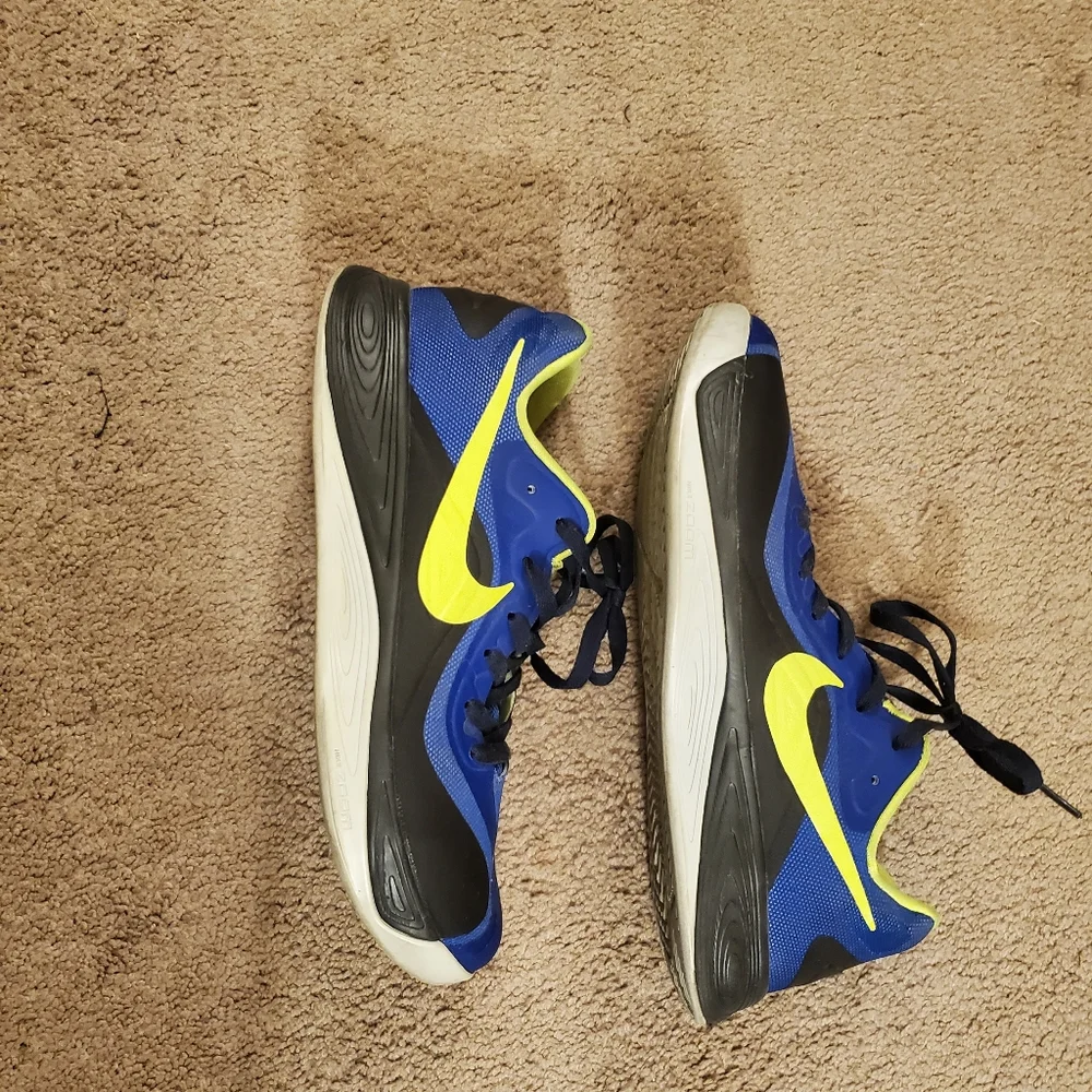 Nike - Picture 2 of 2